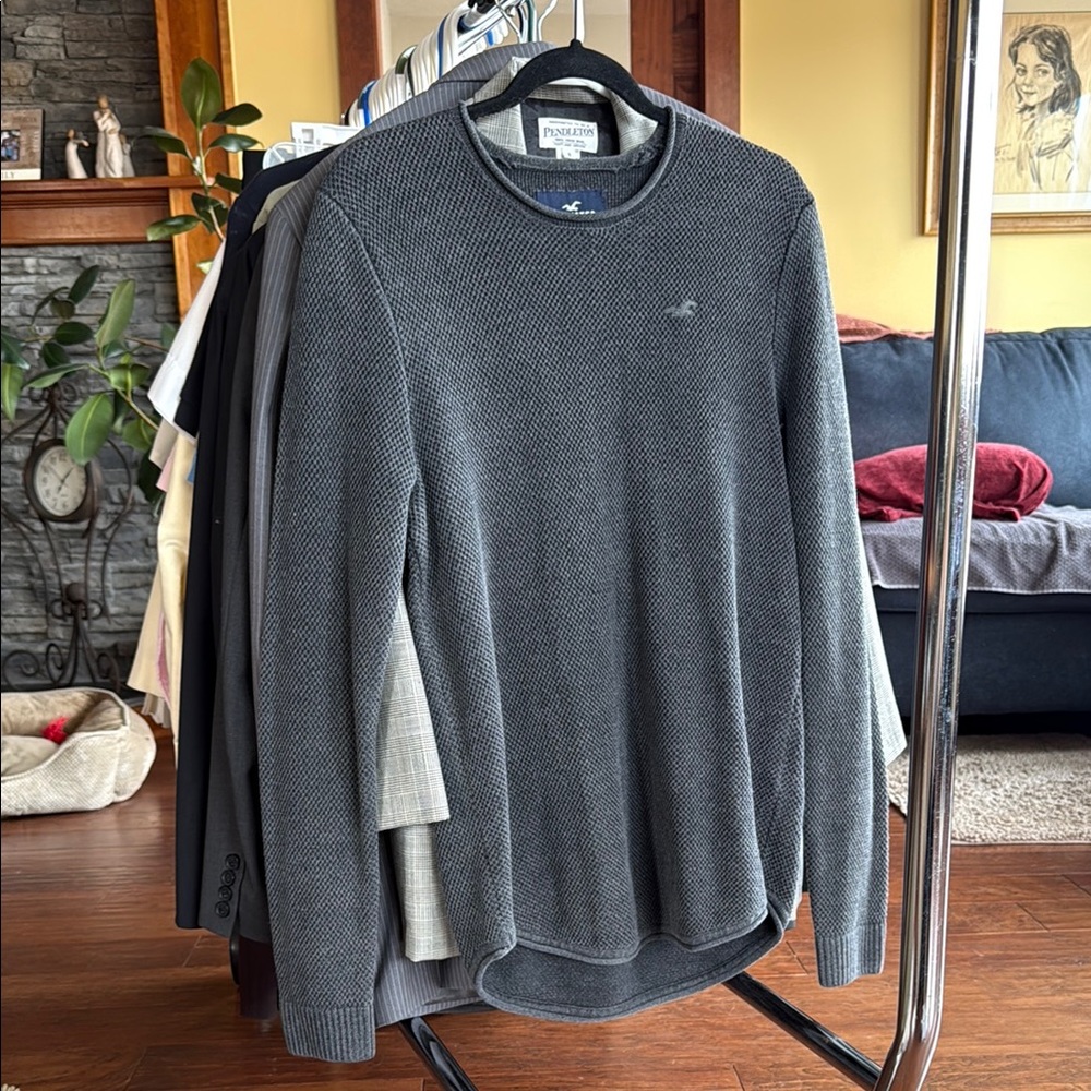 Hollister Gray Sweater